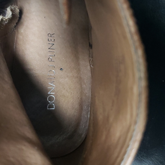 Donald J Pliner Nickki Studded Leather Lace-Up Booties Size 7 - Picture 12 of 15